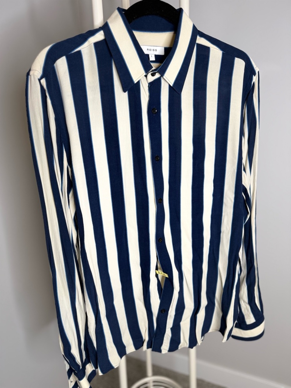 Reiss Men’s Navy and White Striped Button-Up Shirt